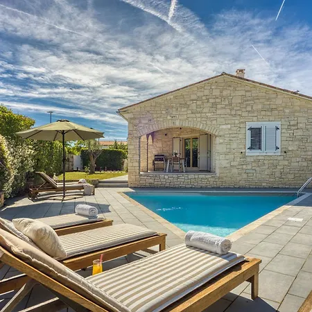 Vila Mariva By Qubo Krmed