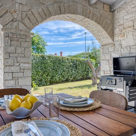 Villa Mariva By Qubo *